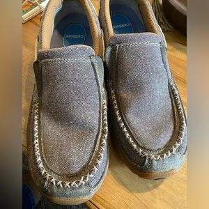 Women’s twisted X shoes